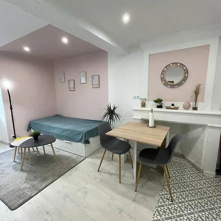 Joli Studio Cozy Tout Equipe Hyper Centre Saintes Zewnętrze zdjęcie
