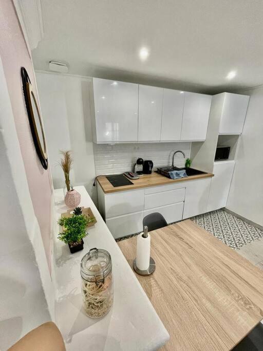 Joli Studio Cozy Tout Equipe Hyper Centre Saintes Zewnętrze zdjęcie