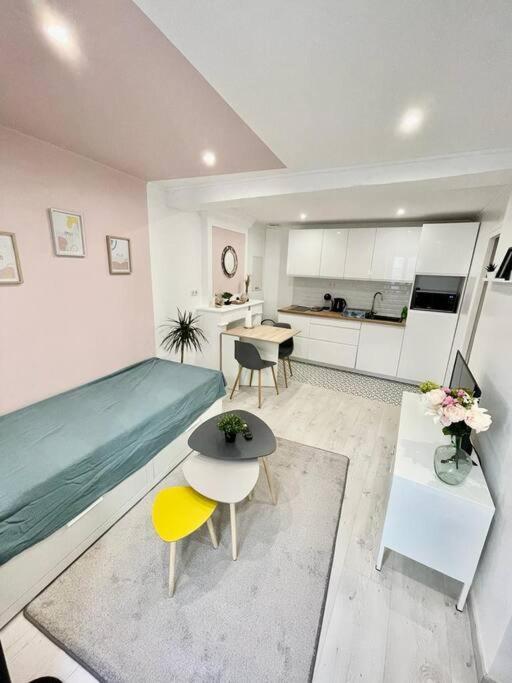 Joli Studio Cozy Tout Equipe Hyper Centre Saintes Zewnętrze zdjęcie